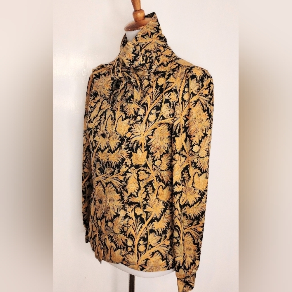 Floral High-Neck Blouse in Black and Gold